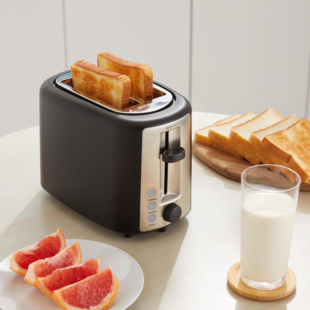 Amazon Basics Tostadora de 2 rebanadas, con 6 ajustes de tostado, ranuras extra anchas para bagels y panes especiales, bandeja de migas extraíble fácil de limpiar, botones de cancelar/descongelar